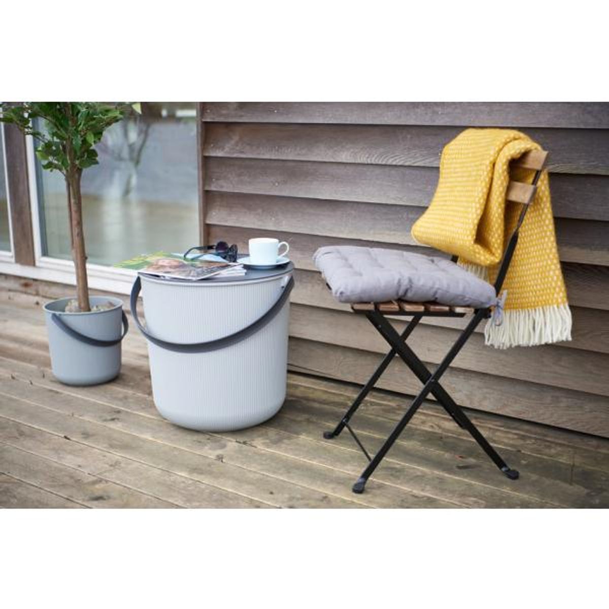 Bøttebord 53 Liter Stor Praktisk Bøttebord fra Akita