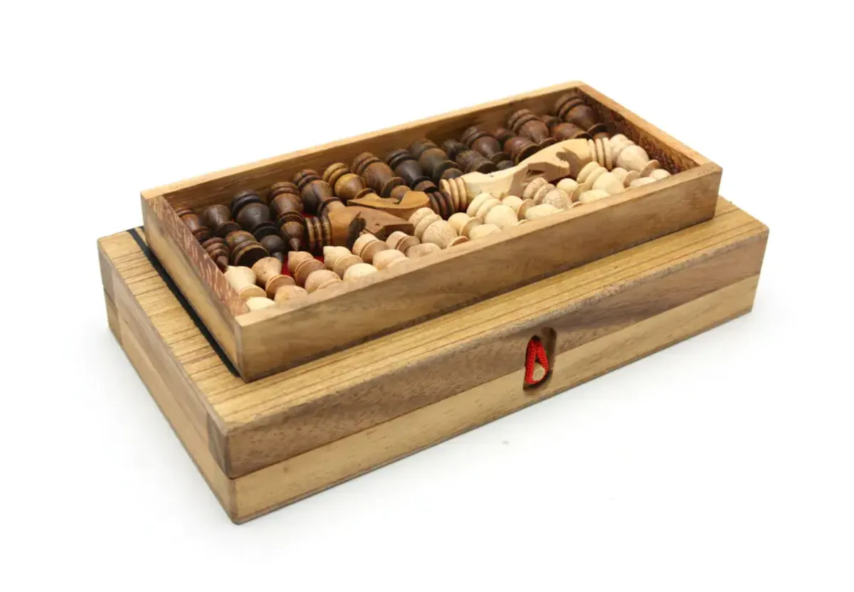 Sjakk, Backgammon og Dam 3 i En Spillbrett og Brikker i Tre - Brettspill