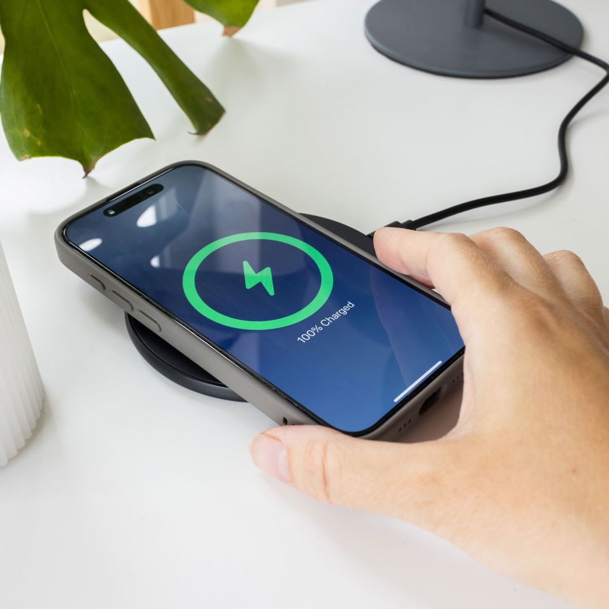 QuickCharge Universal Trådløs Bordlader - KNALLPRIS!