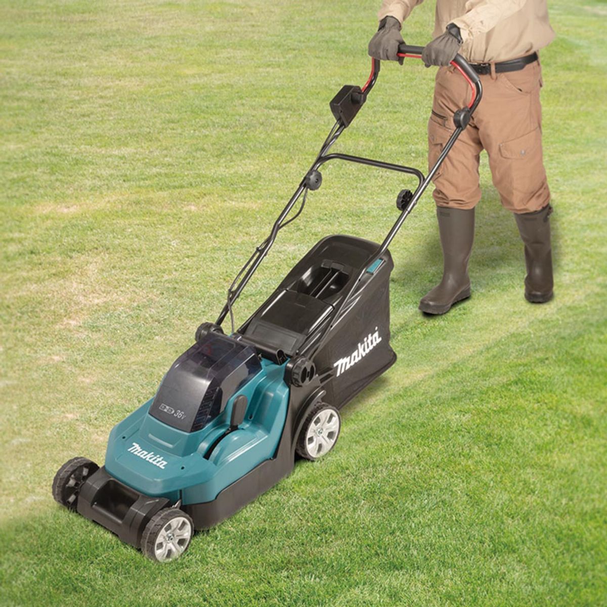 Makita Gressklipper 2x18V LXT ® 38cm DLM382CM2