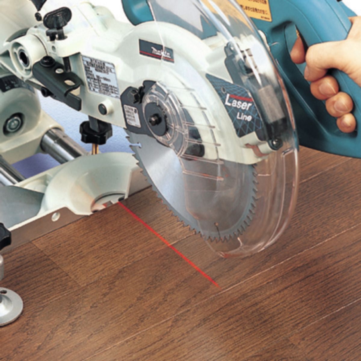 Makita Kapp-/Gjæringssag 1010W 190mm LS0714LN