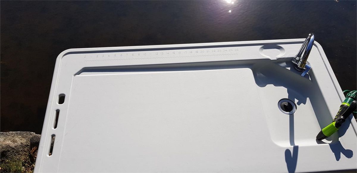 Utekjøkken - Sløyebord - Slaktebord - komplett med vask og armatur - Sammenleggbar